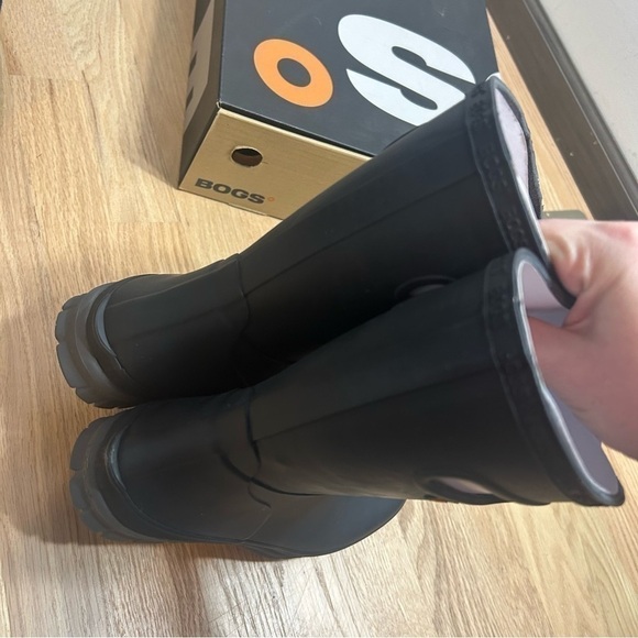 BOGS Amelia Lace Boots NEW Sz 8 Black Waterproof Winter Rain Snow Pull On Women - Picture 8 of 8